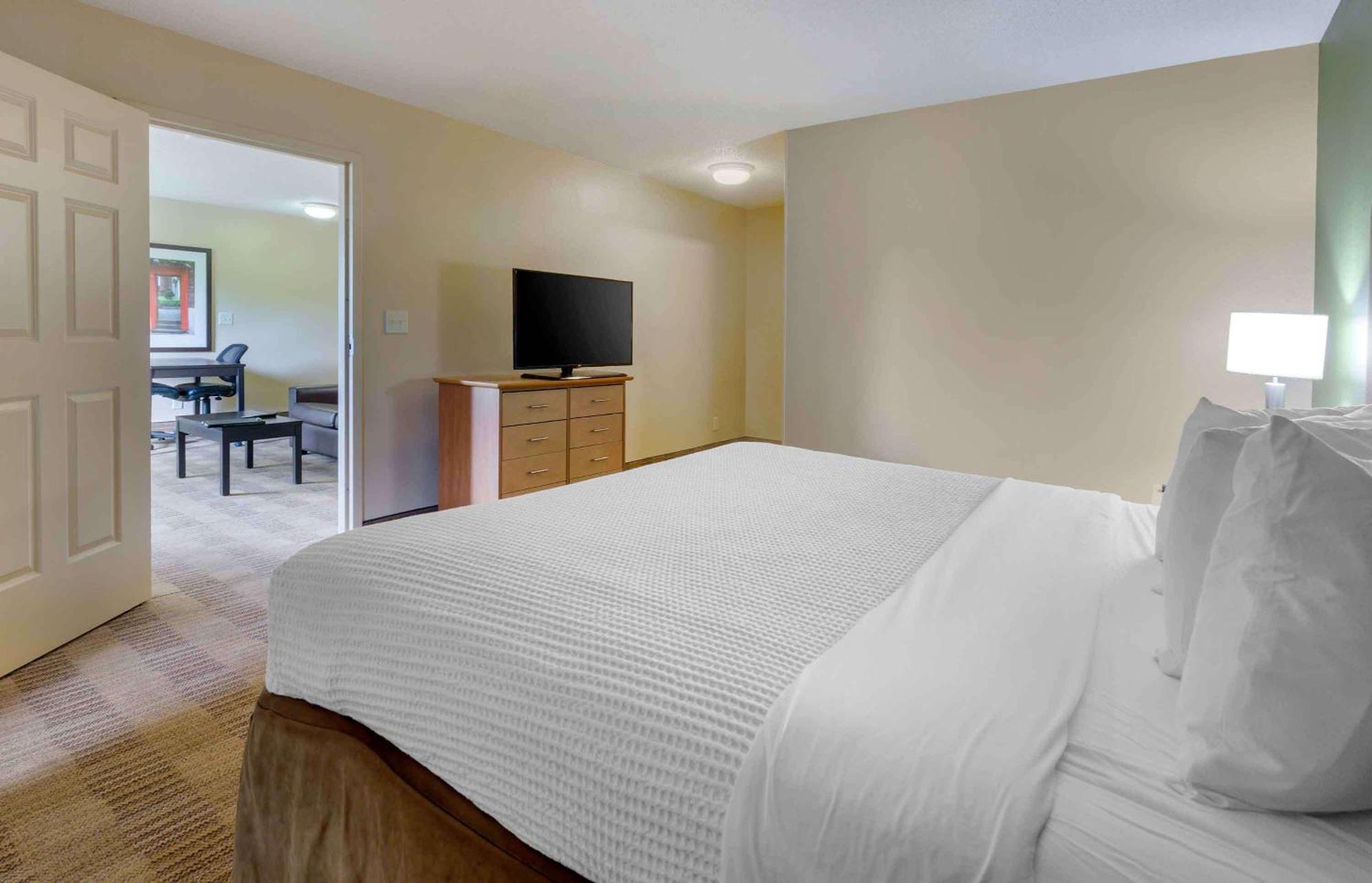 Extended Stay America Select Suites - Atlanta - Kennesaw Chastain Rd Eksteriør billede